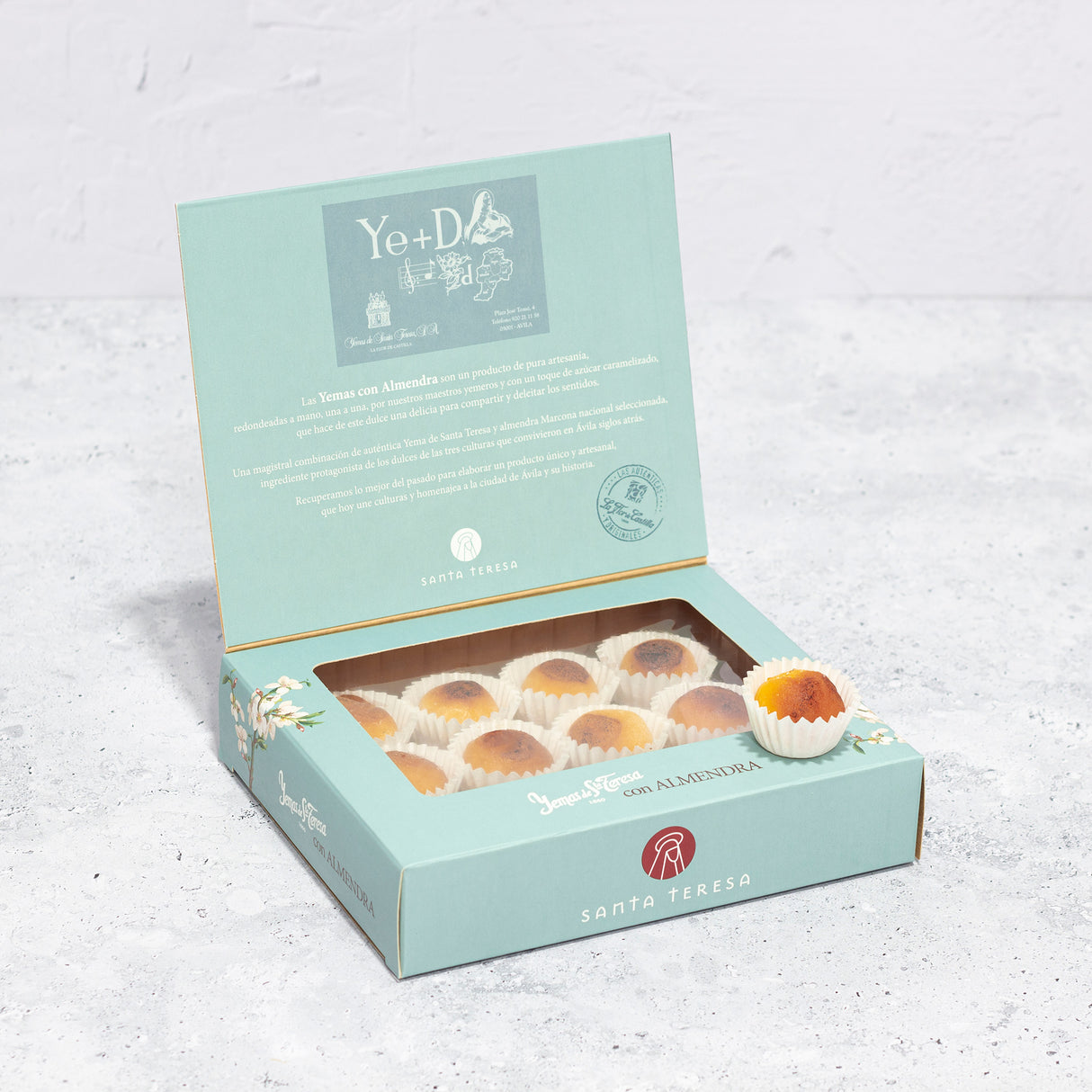 Yemas de Santa Teresa con almendra 140g