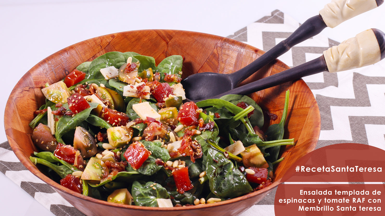 Ensalada templada de espinacas con Membrillo Santa Teresa y tomate raf
