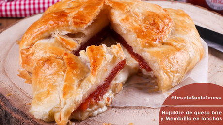 Receta de Hojaldre con Queso tipo Brie y Membrillo loncheado
