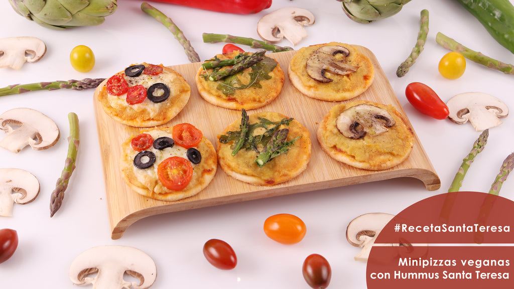 Receta de minipizzas veganas con Hummus Santa Teresa
