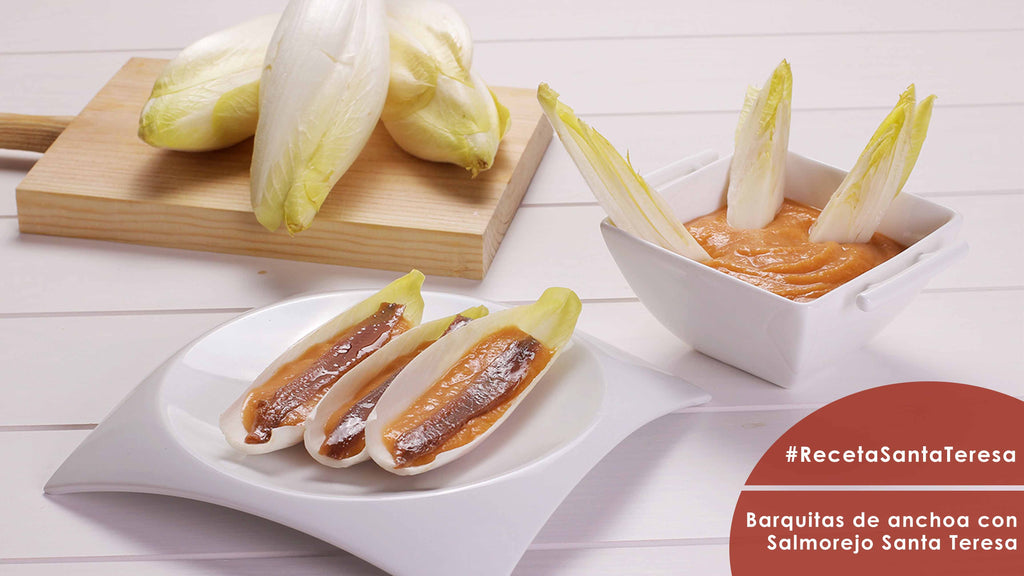 Receta de Barquitas de anchoa con Salmorejo Santa Teresa